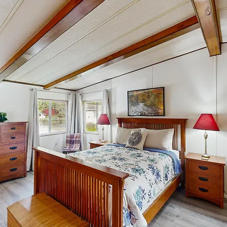 Redwood Coast River House